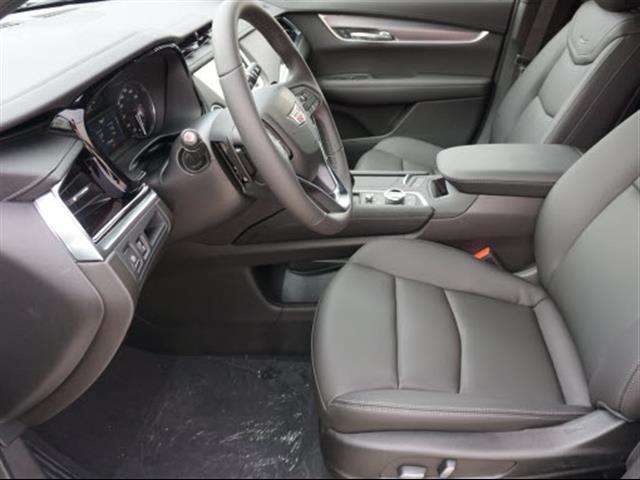 new 2025 Cadillac XT6 car, priced at $51,915