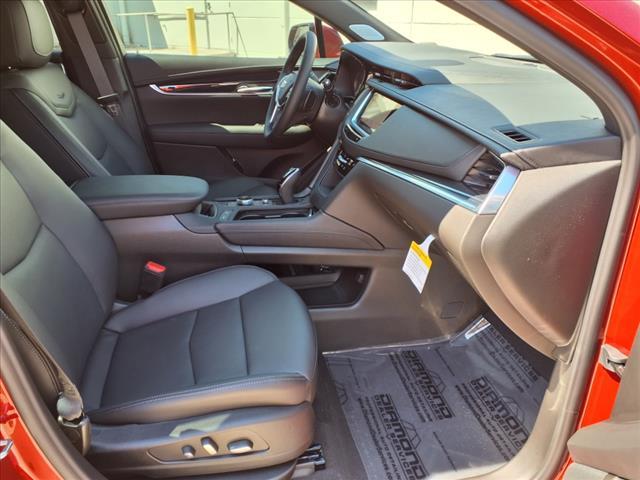 new 2025 Cadillac XT5 car, priced at $57,790