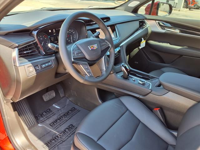 new 2025 Cadillac XT5 car, priced at $57,790