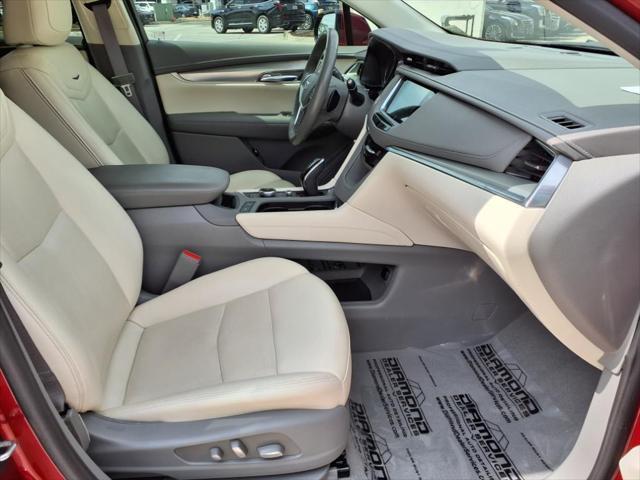 used 2022 Cadillac XT5 car, priced at $32,011