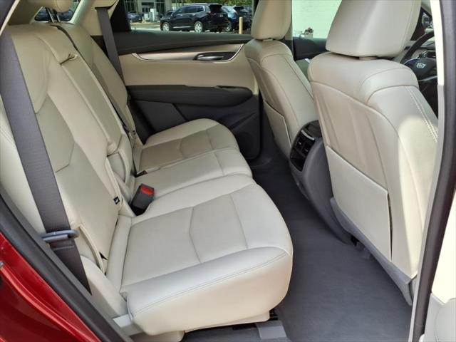 used 2022 Cadillac XT5 car, priced at $32,011
