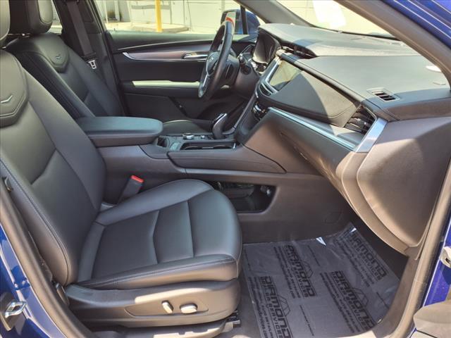 used 2023 Cadillac XT5 car, priced at $27,901
