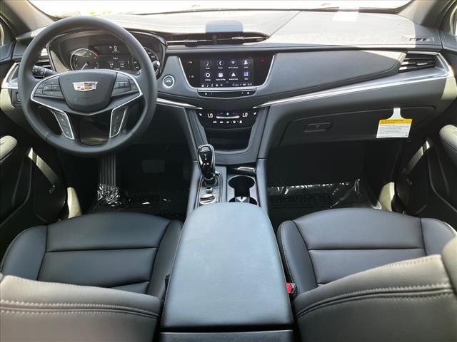 new 2025 Cadillac XT5 car, priced at $46,415