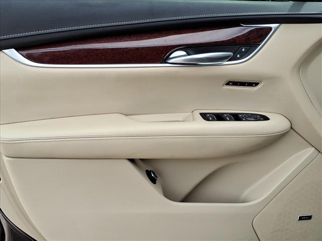 used 2018 Cadillac XT5 car, priced at $19,486