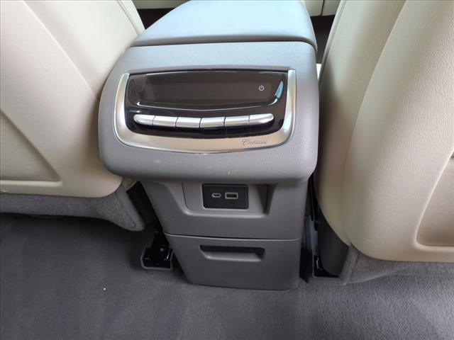 used 2022 Cadillac XT6 car, priced at $33,855