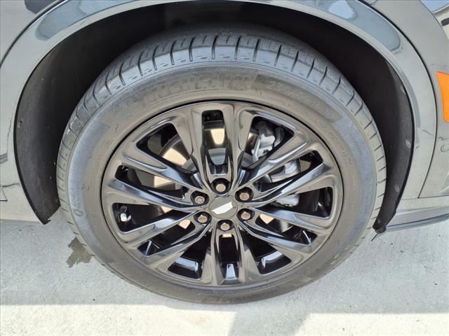 used 2022 Cadillac XT6 car, priced at $33,855