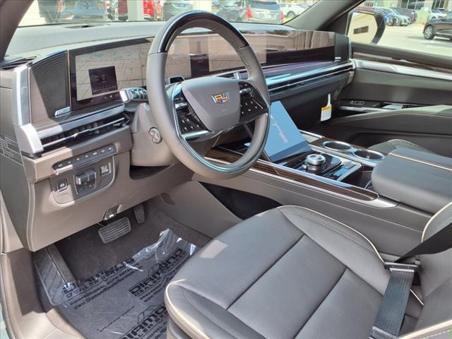 new 2025 Cadillac Escalade ESV car, priced at $115,914