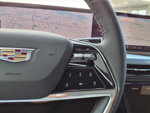 new 2025 Cadillac Escalade ESV car, priced at $115,914