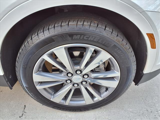 used 2025 Cadillac XT5 car, priced at $42,123