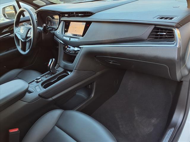 used 2025 Cadillac XT5 car, priced at $42,123