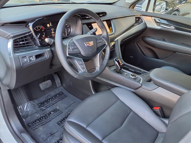used 2025 Cadillac XT5 car, priced at $42,123