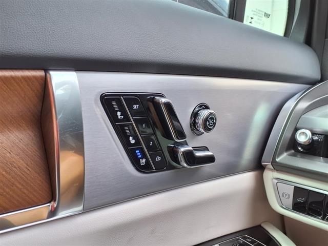 new 2026 Cadillac VISTIQ car, priced at $79,890