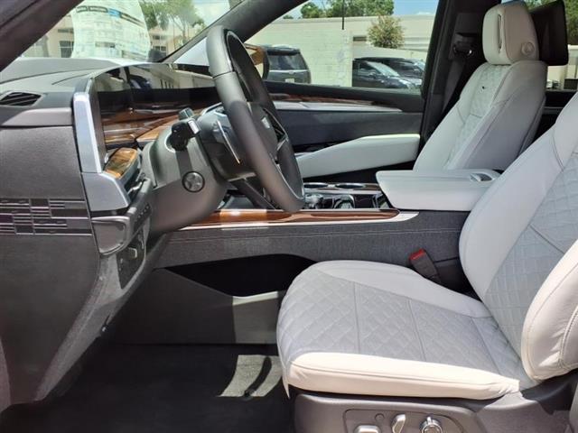 new 2025 Cadillac Escalade ESV car, priced at $131,444