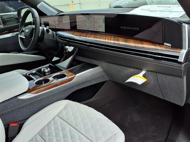 new 2025 Cadillac Escalade ESV car, priced at $131,444