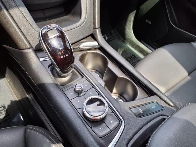 used 2021 Cadillac XT5 car, priced at $31,480