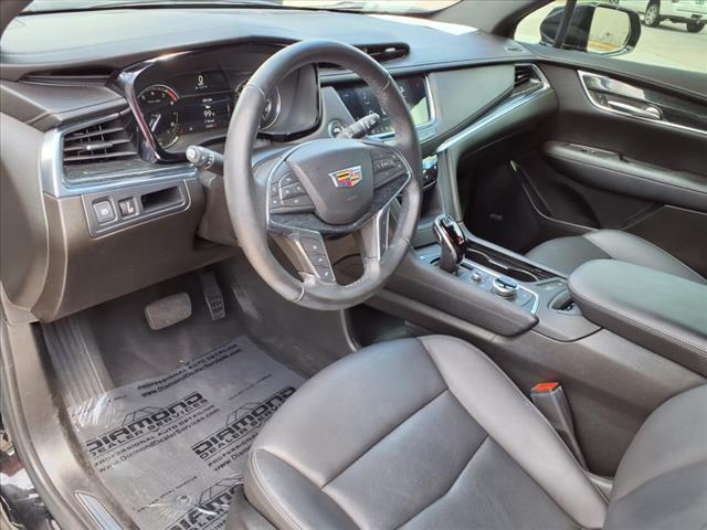 used 2021 Cadillac XT5 car, priced at $31,184