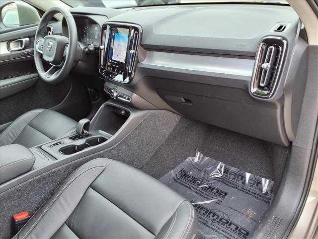 used 2022 Volvo XC40 car, priced at $24,499
