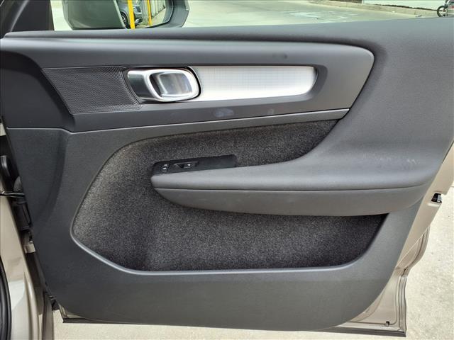 used 2022 Volvo XC40 car, priced at $24,499