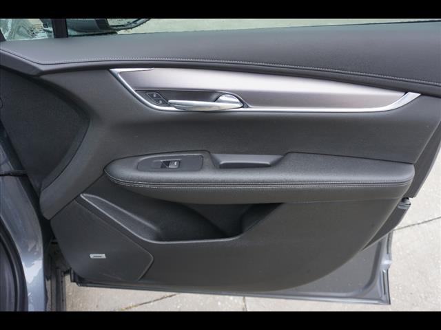 used 2021 Cadillac XT6 car, priced at $25,942