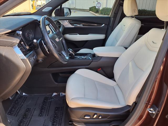 used 2023 Cadillac XT6 car, priced at $42,218