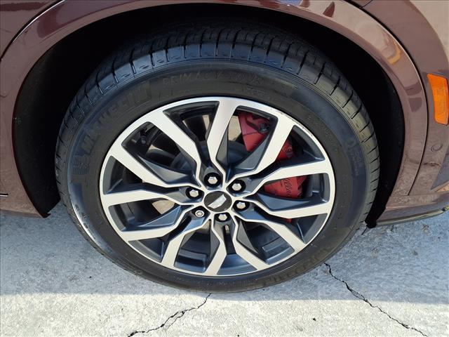 used 2023 Cadillac XT6 car, priced at $42,218