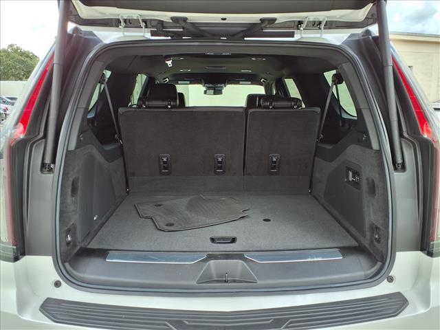 used 2022 Cadillac Escalade ESV car, priced at $72,123
