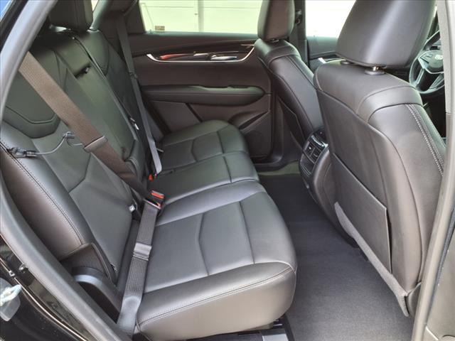 used 2021 Cadillac XT5 car, priced at $28,523