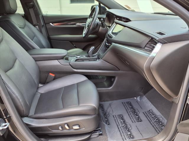 used 2021 Cadillac XT5 car, priced at $28,523