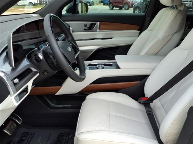 new 2026 Cadillac VISTIQ car, priced at $80,515