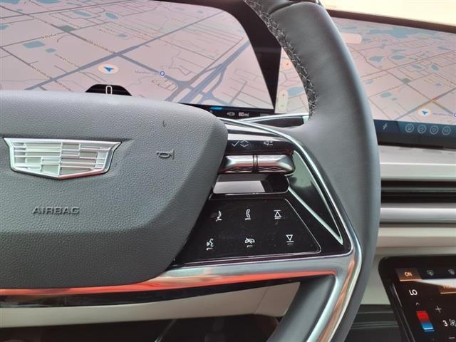 new 2026 Cadillac VISTIQ car, priced at $80,515