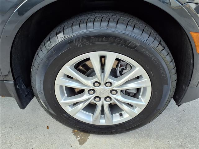 used 2022 Cadillac XT5 car, priced at $27,499