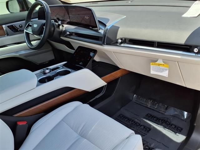 new 2026 Cadillac VISTIQ car, priced at $80,215