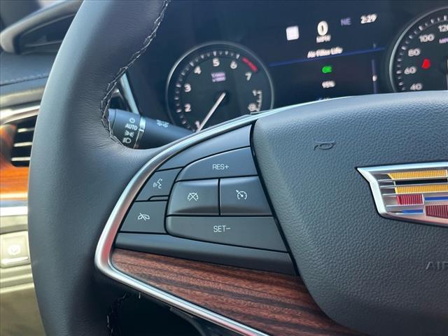 new 2025 Cadillac XT5 car