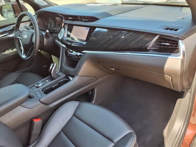 used 2022 Cadillac XT6 car, priced at $38,406