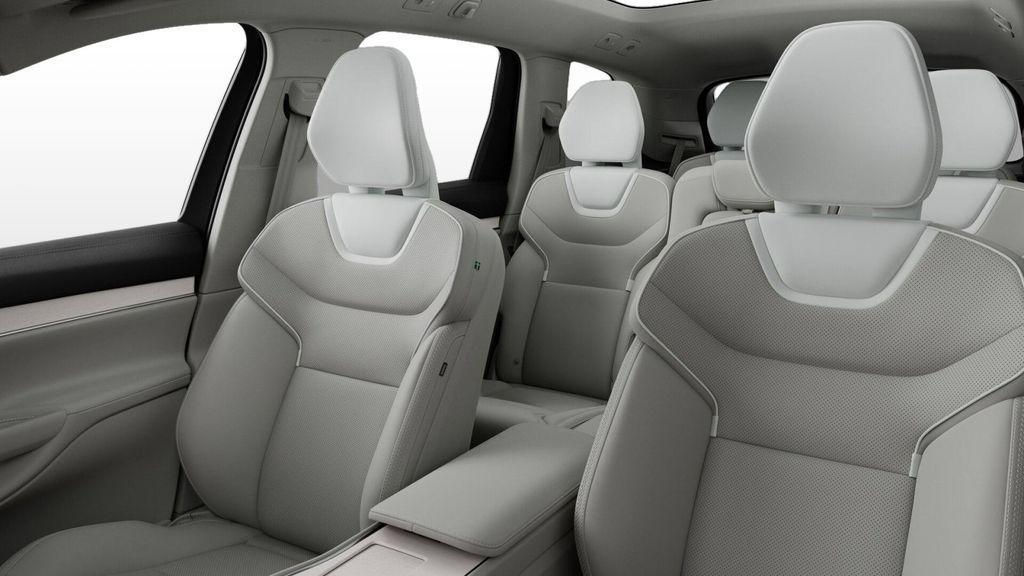 new 2025 Volvo EX90 car, priced at $82,290