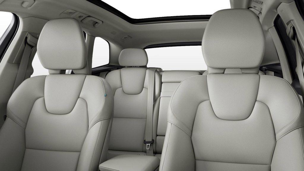used 2023 Volvo XC60 car, priced at $35,901