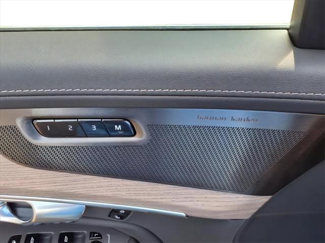 new 2025 Volvo XC90 Plug-In Hybrid car, priced at $76,805