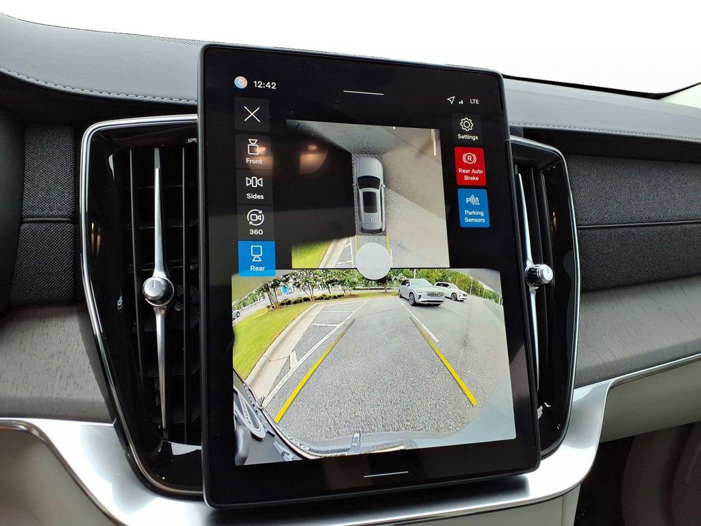 new 2026 Volvo XC90 car, priced at $72,155