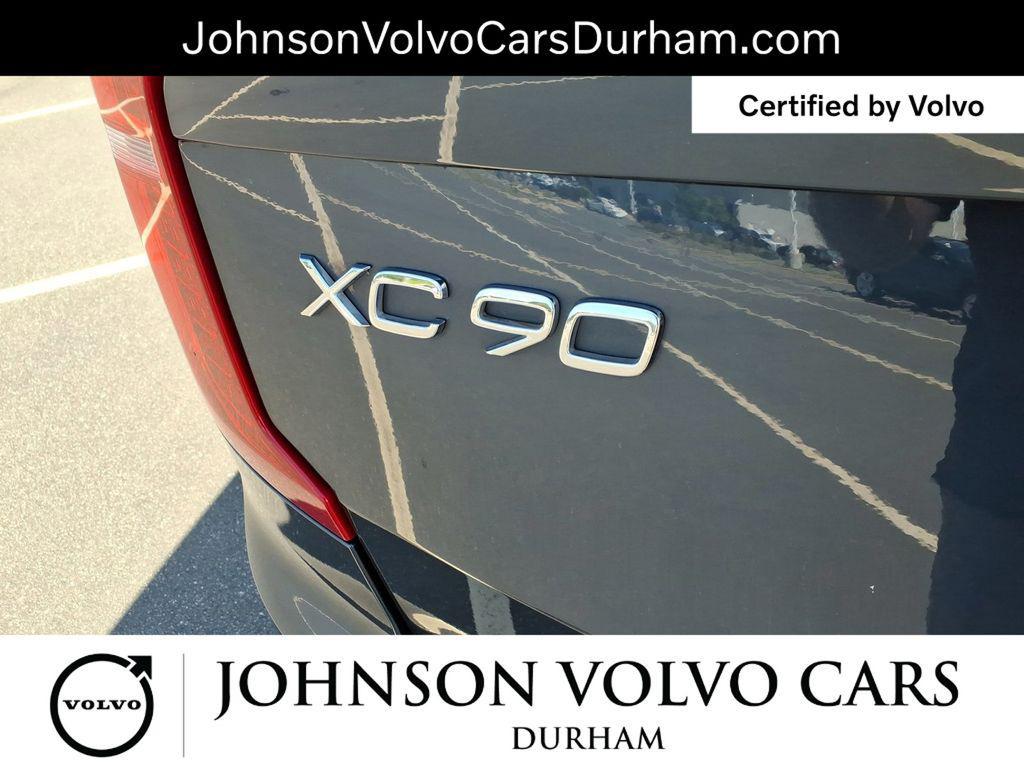 used 2022 Volvo XC90 car, priced at $39,984