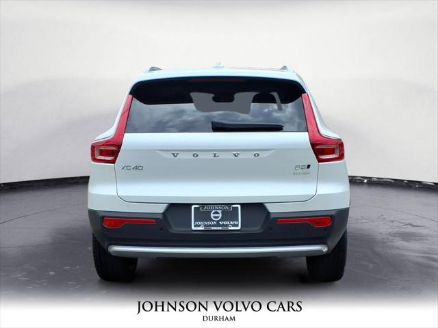 new 2025 Volvo XC40 car, priced at $49,565