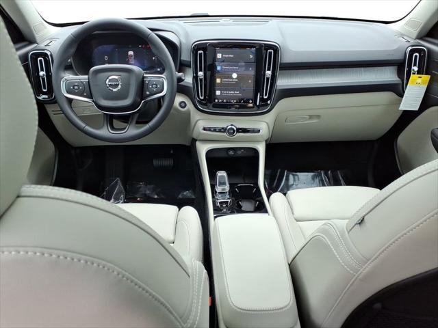 new 2025 Volvo XC40 car, priced at $49,565