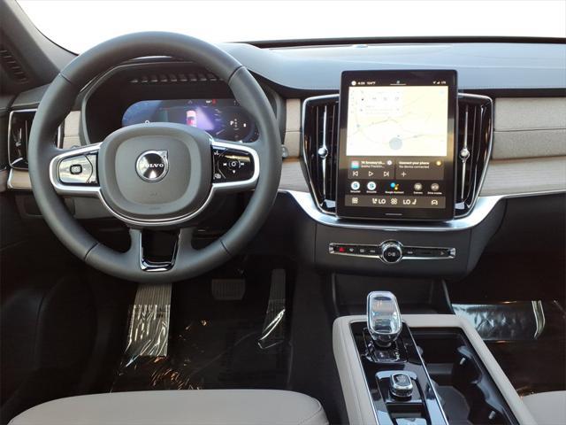 new 2025 Volvo XC90 car, priced at $64,395