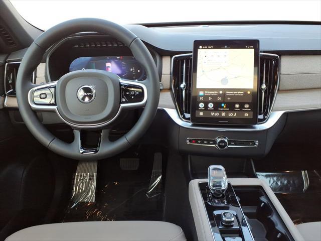 new 2025 Volvo XC90 car, priced at $64,395