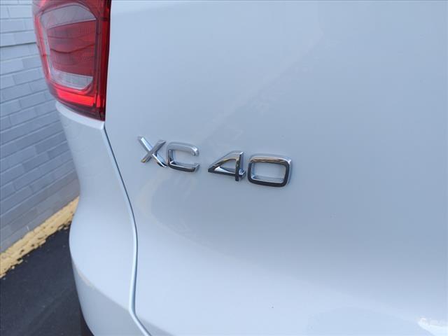 new 2024 Volvo XC40 car, priced at $48,025