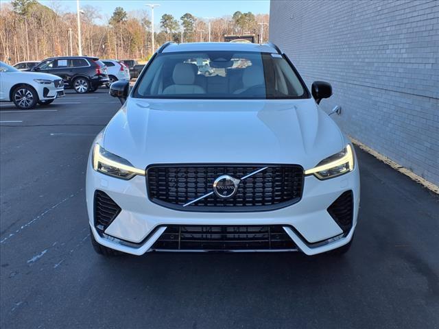 new 2025 Volvo XC60 car, priced at $58,935