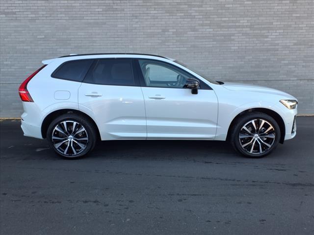 new 2025 Volvo XC60 car, priced at $58,935