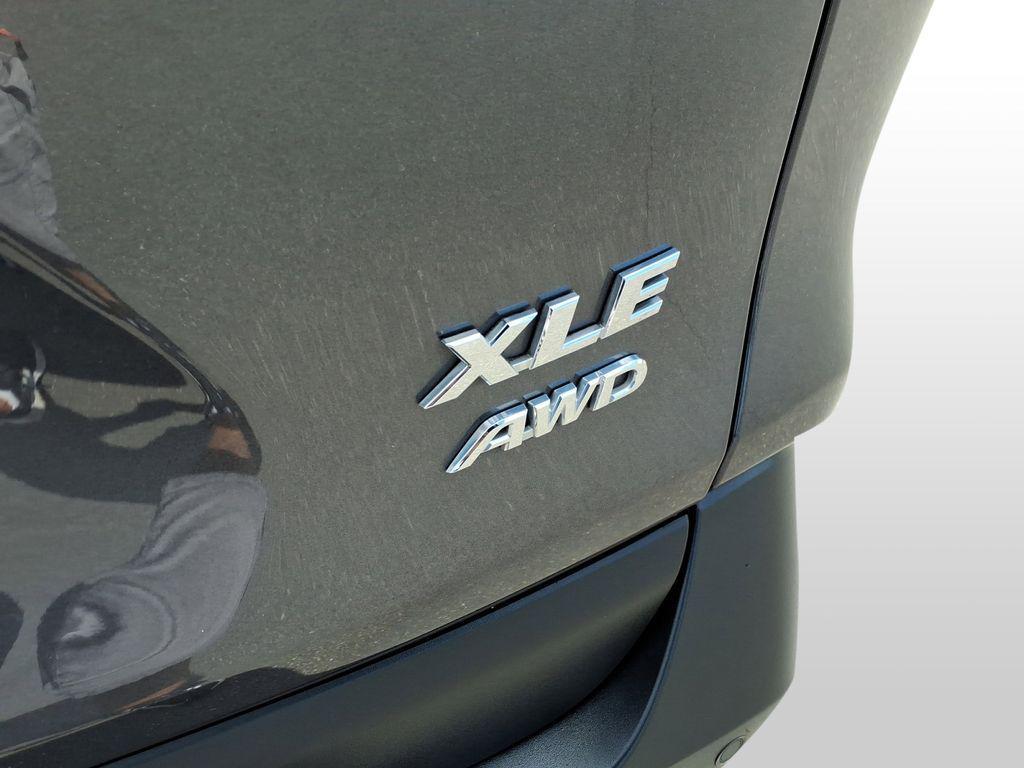 used 2019 Toyota RAV4 car, priced at $25,661