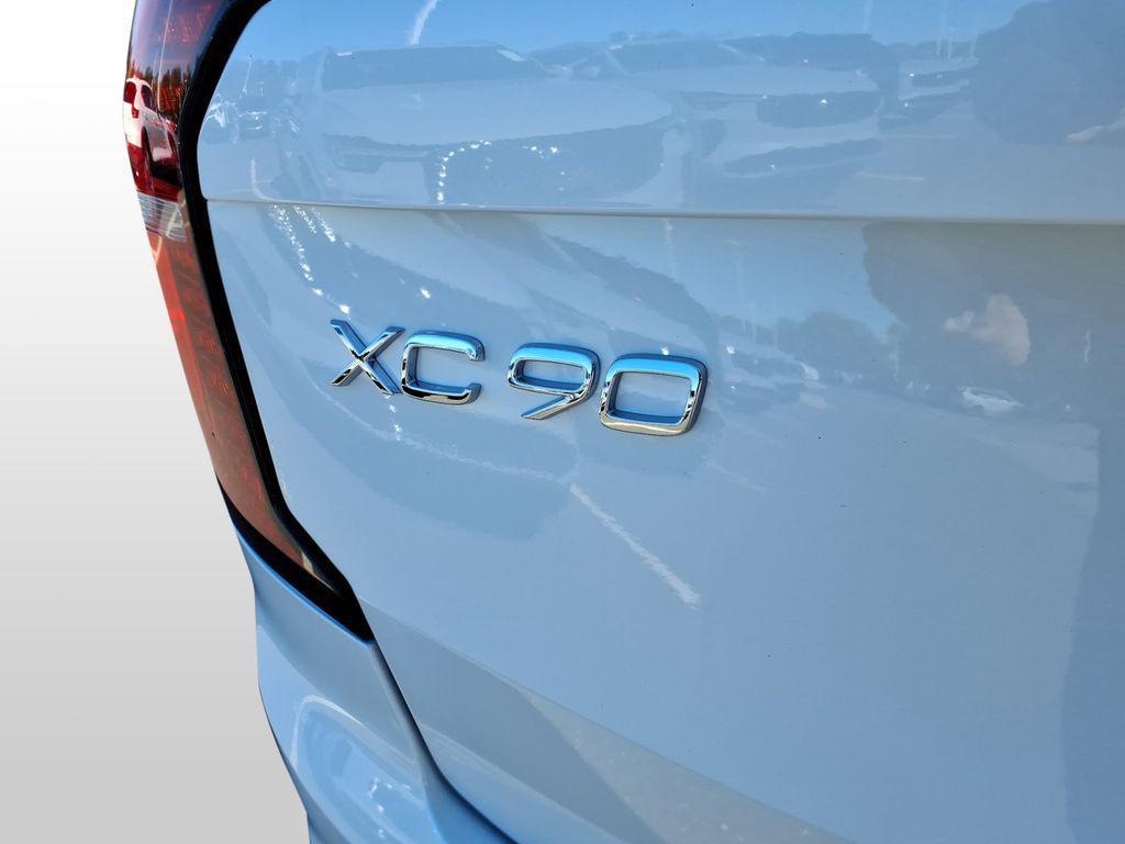 new 2026 Volvo XC90 Plug-In Hybrid car, priced at $78,375