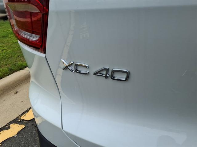 new 2025 Volvo XC40 car, priced at $49,565