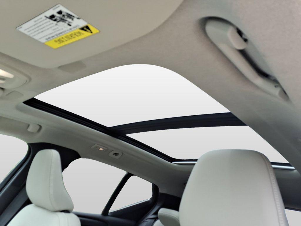 new 2025 Volvo XC40 car, priced at $49,565